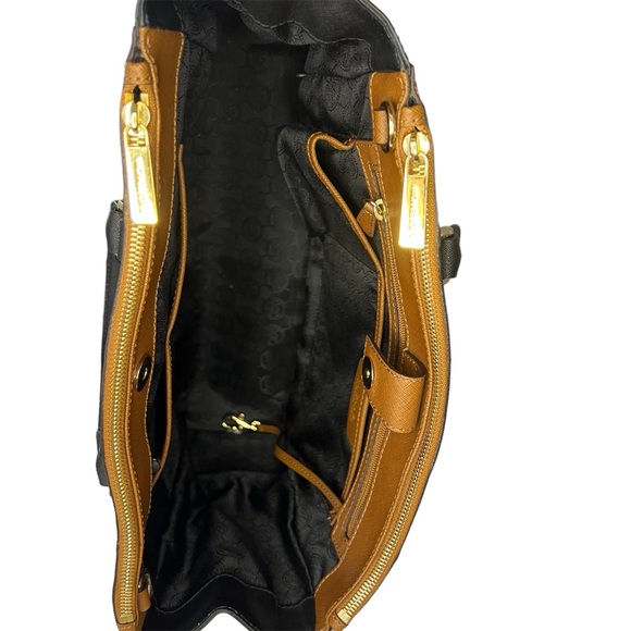 Michael Kors Color Block Tote with Optional Crossbody Strap - Picture 7 of 7